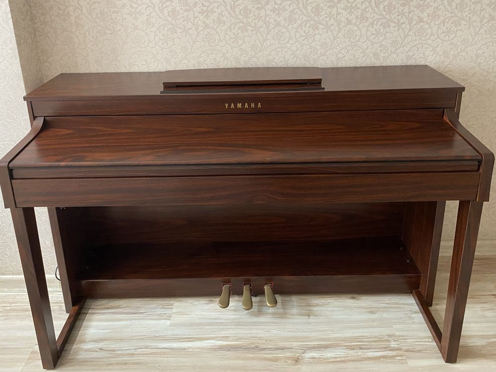 Электронное цифровое пианино YAMAHA CLP-430