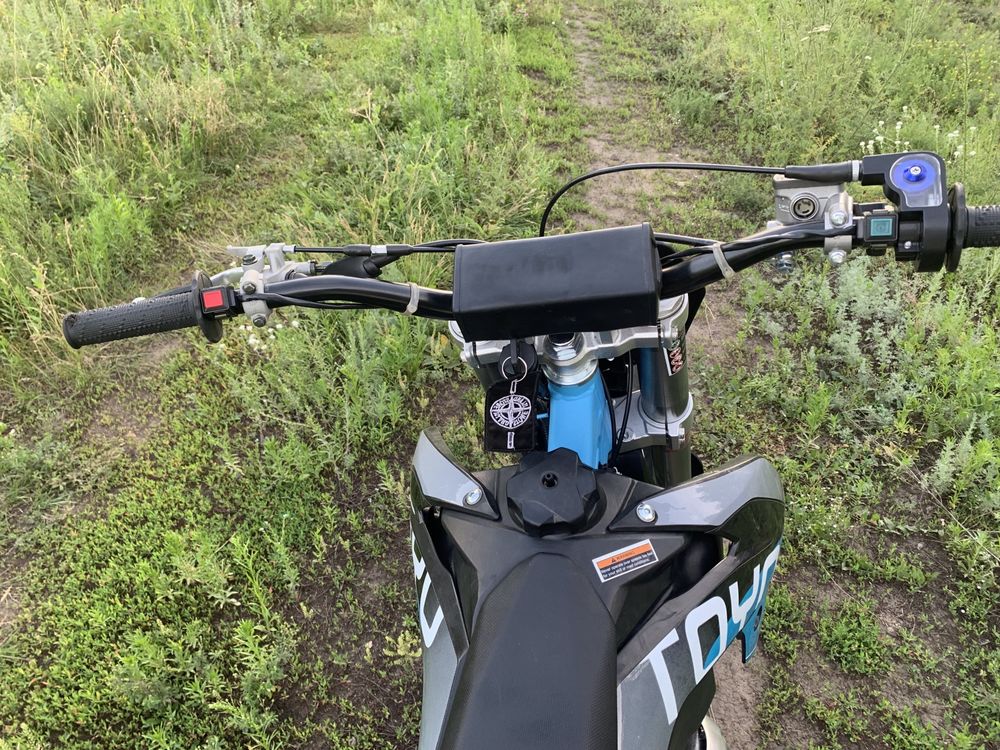 Продам эндуро 250 кубов