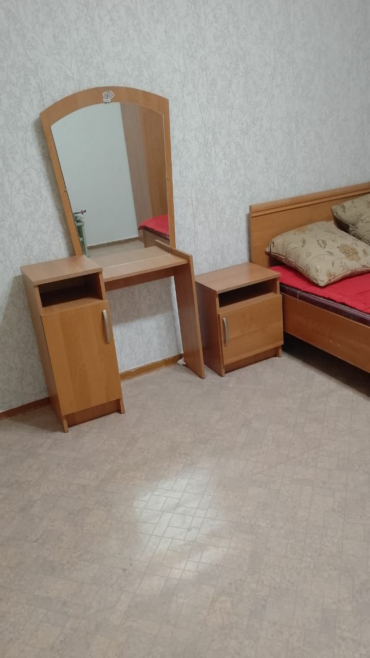 Сдаётся 2х комнатная квартира ( Бурова 27/1).