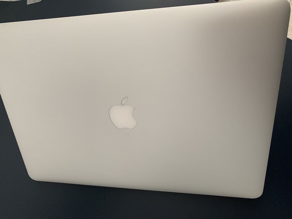 Поменяю MacBook Pro retina 15 i7 на iPhone 13 Pro Max, 14 pro, 15