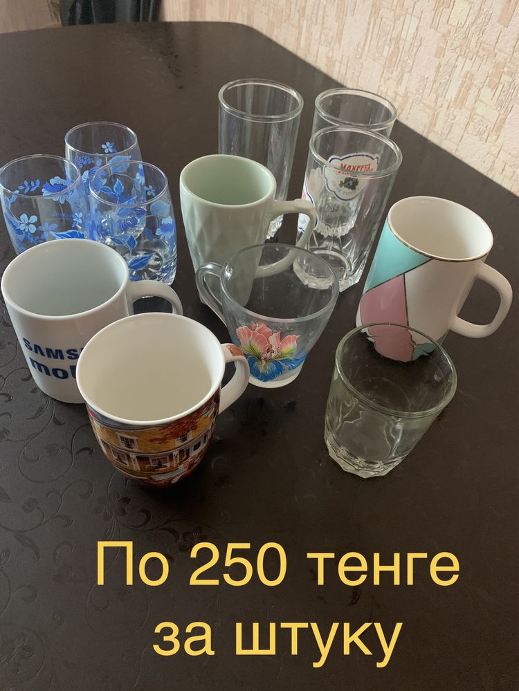 тарелки, горшки для запекания, блюдца, кухонная утварь