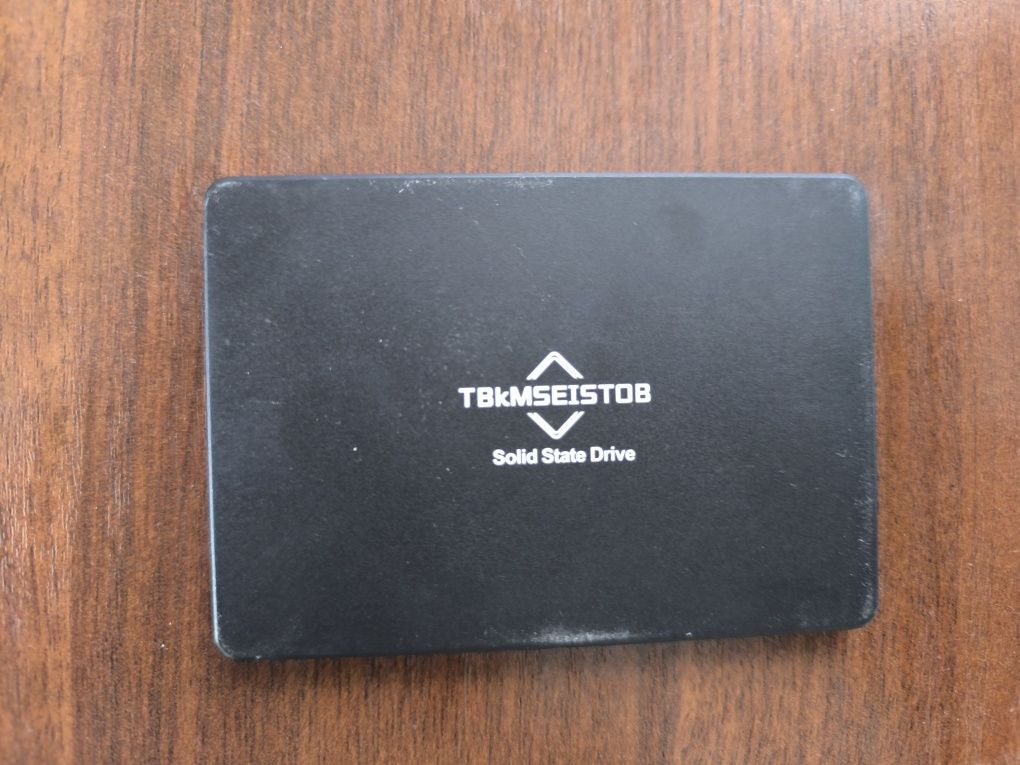 SSD 480 ГБ 2.5" SATA III (Tbkmses180) в хорошем состоянии