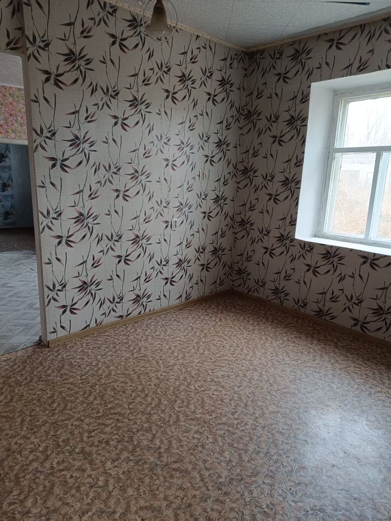 Продам дом барачного типа.