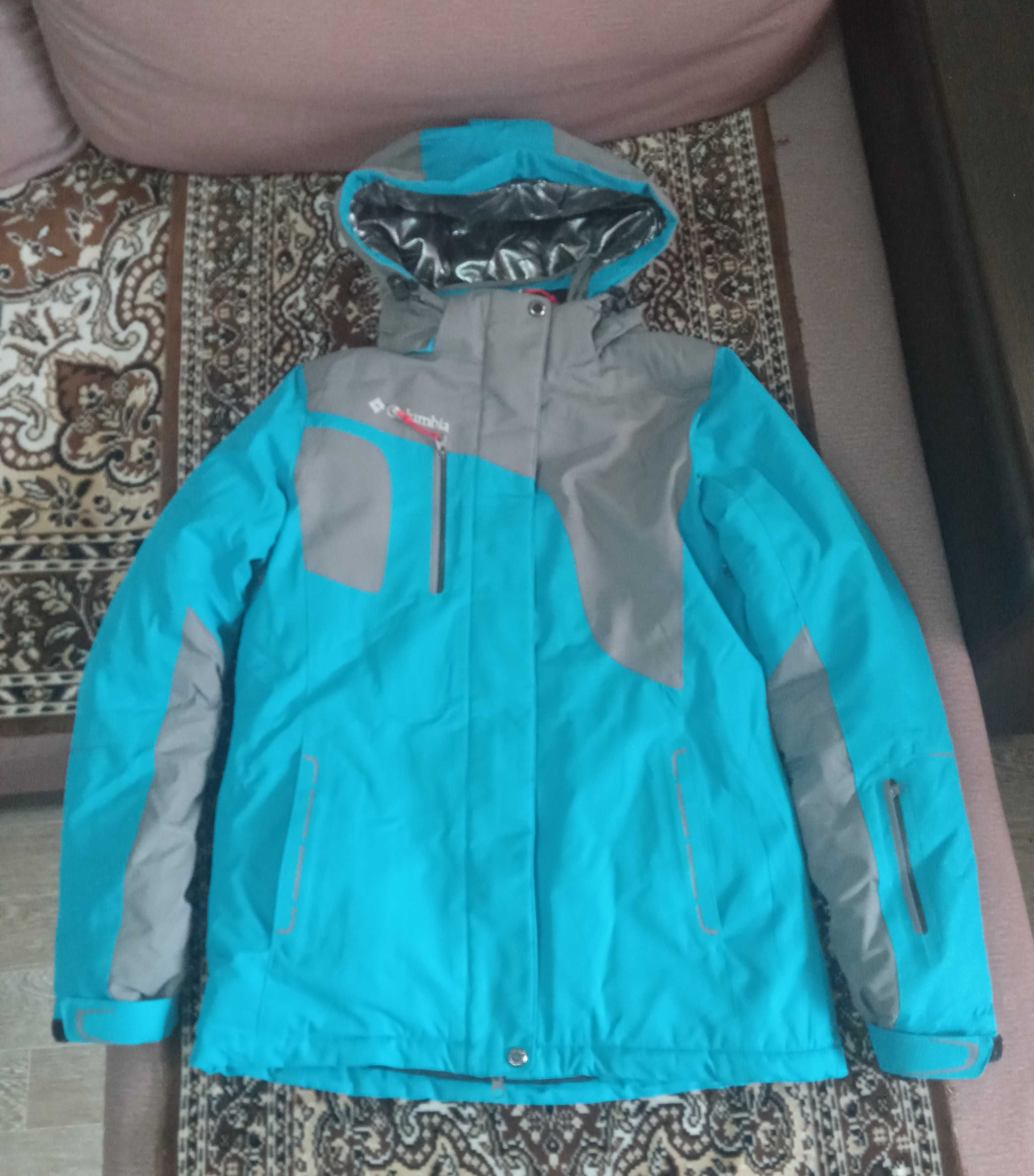 Продам лыжный костюм