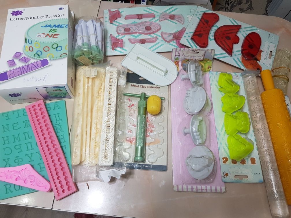 Продам инвентарь для мастики, и многое другое...