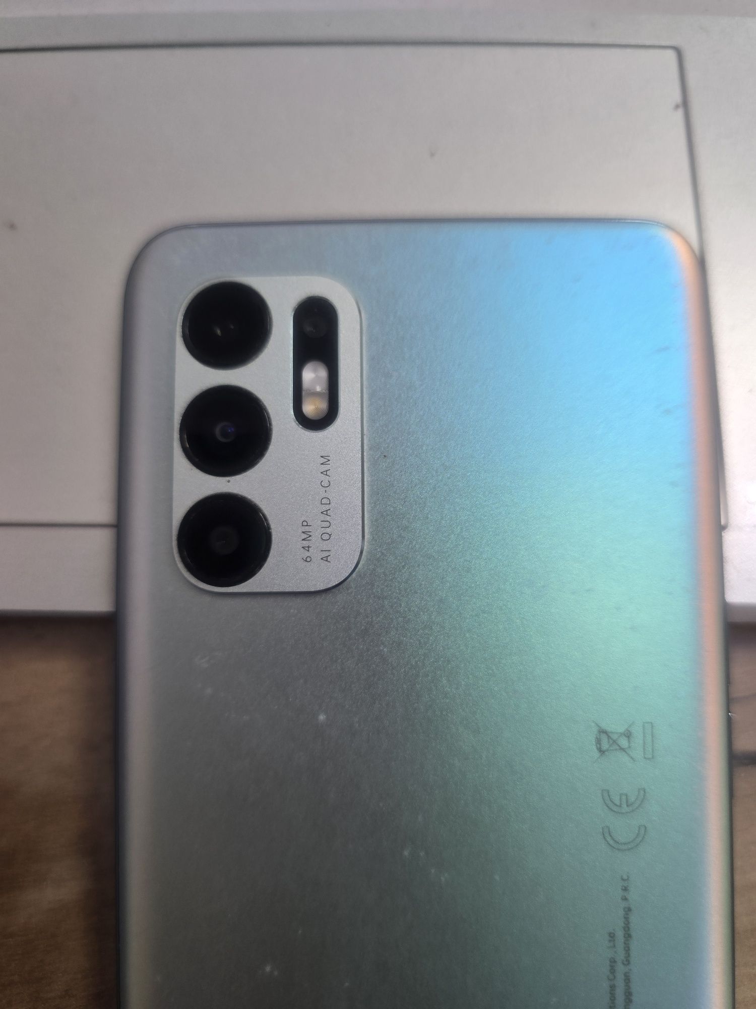 Продам телефон OPPO Reno 6