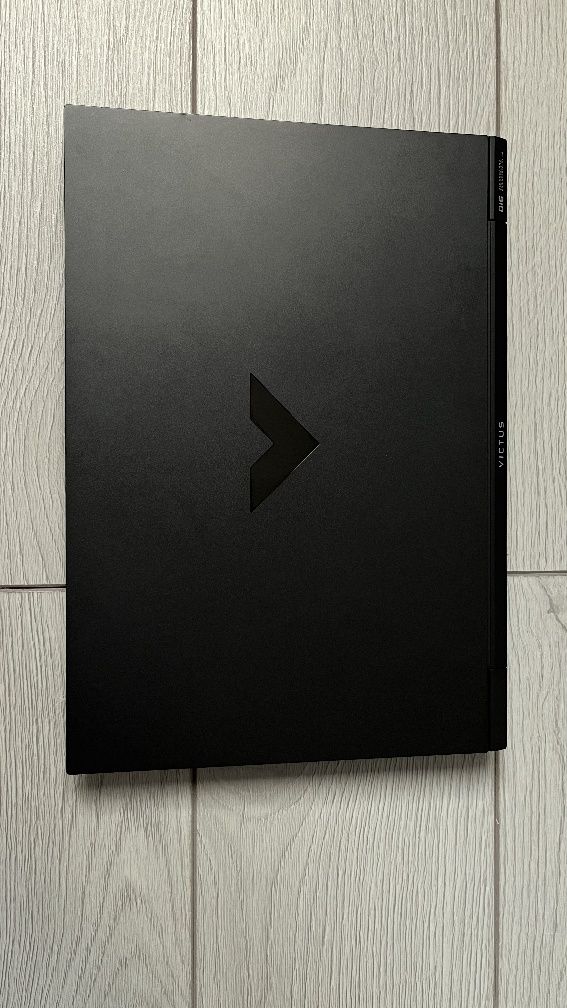 Игровой ноутбук HP victus