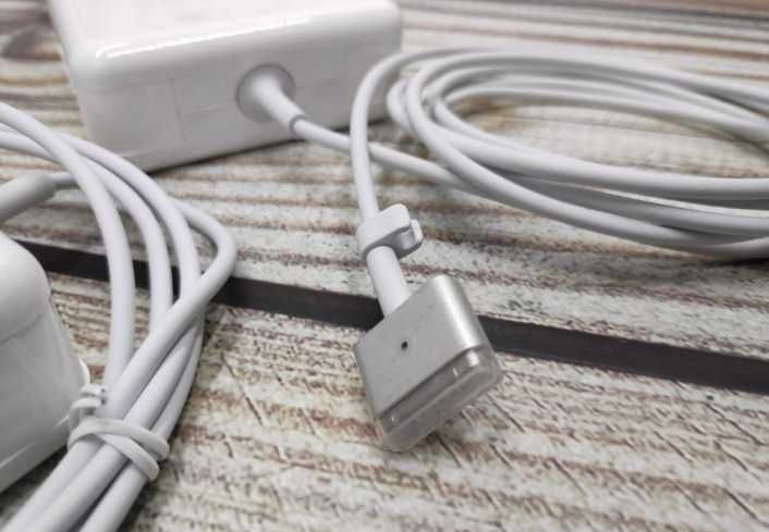 MagSafe 1 и 2 Зарядное на MacBook Air и Pro