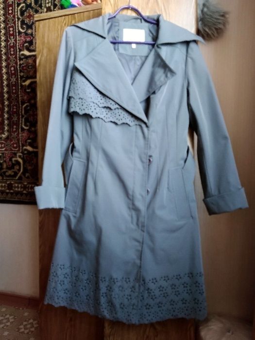 Продам плащ