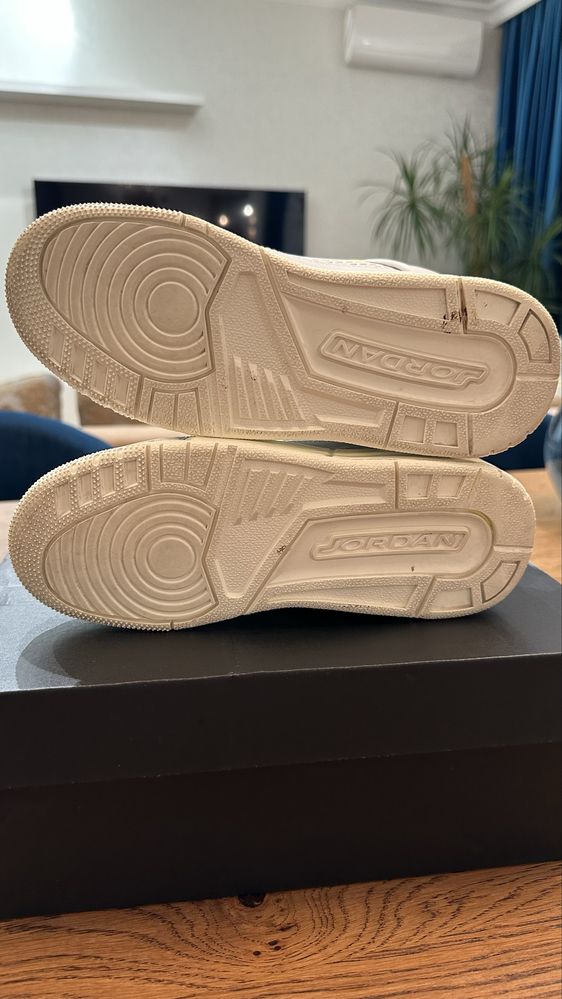 Продам кроссовки , Nike оригинал, унисекс