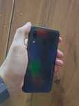 Продам Samsung A40 все тянет экран оригинал