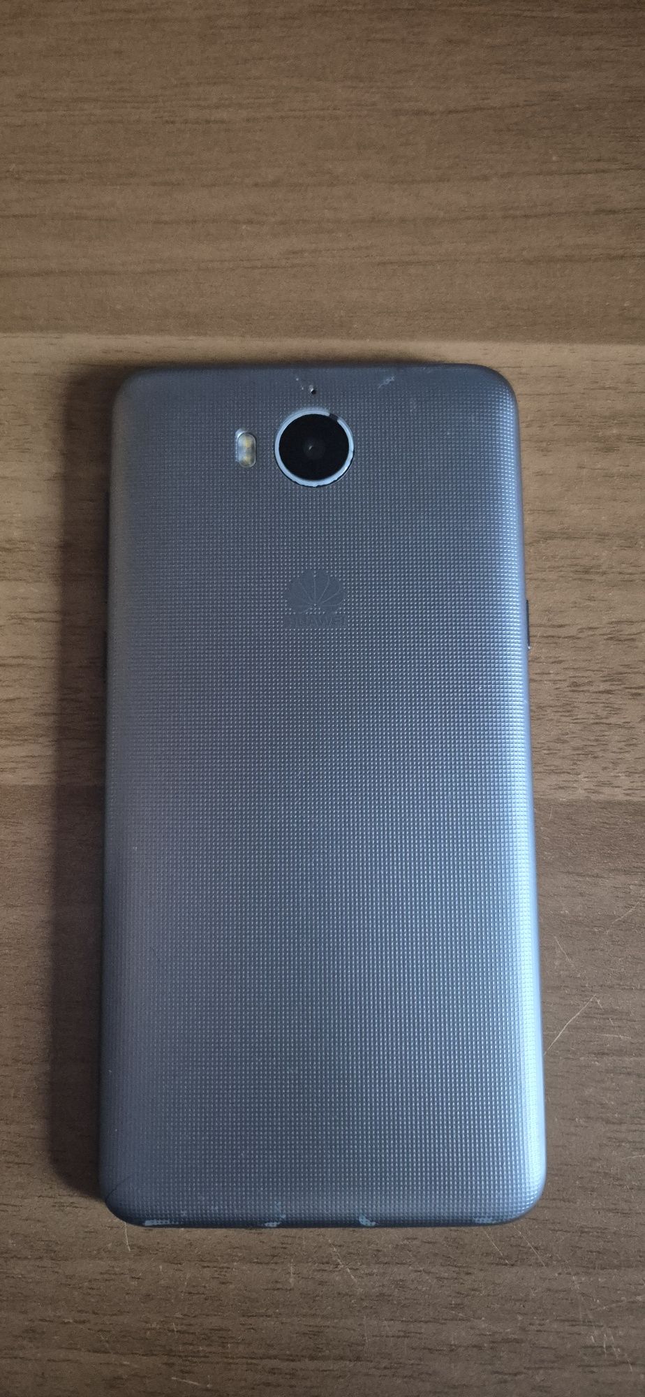 Смартфон Huawei y5
