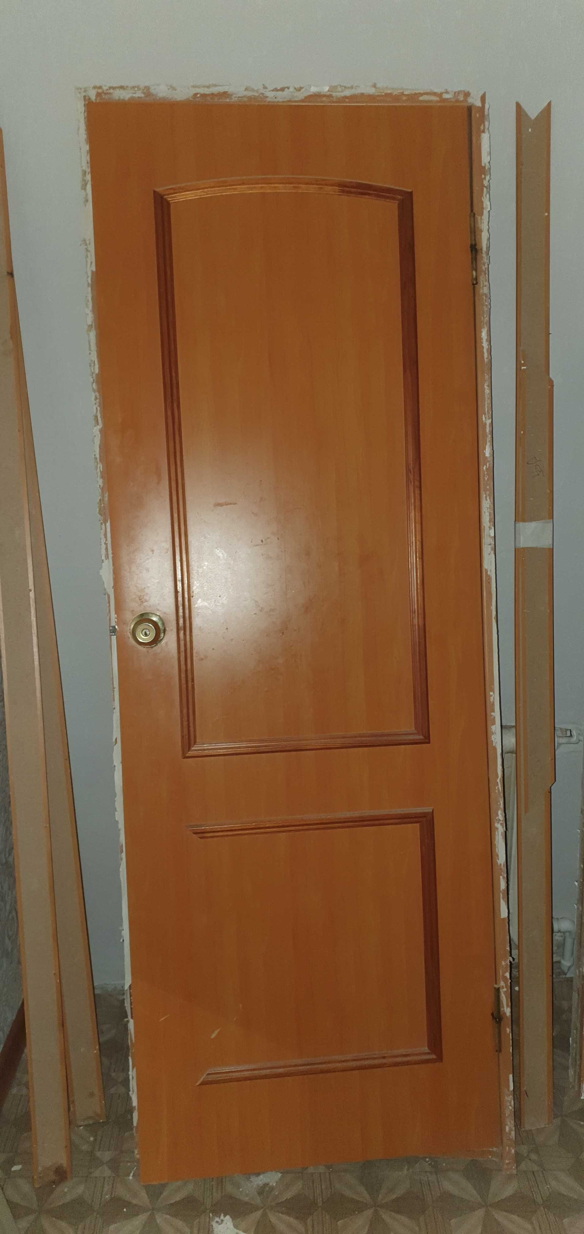 Продам межкомнатные двери