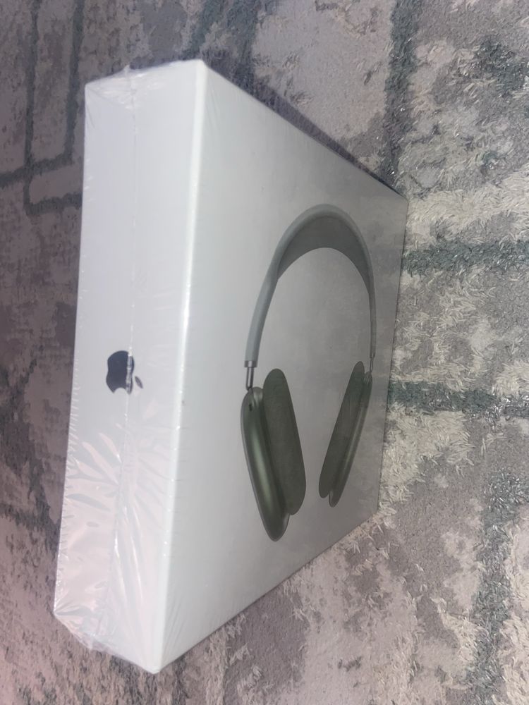 AirPods Max новые