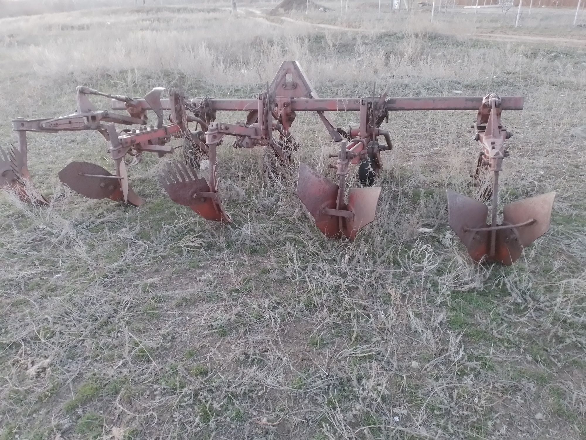 Продам окучник на трактор