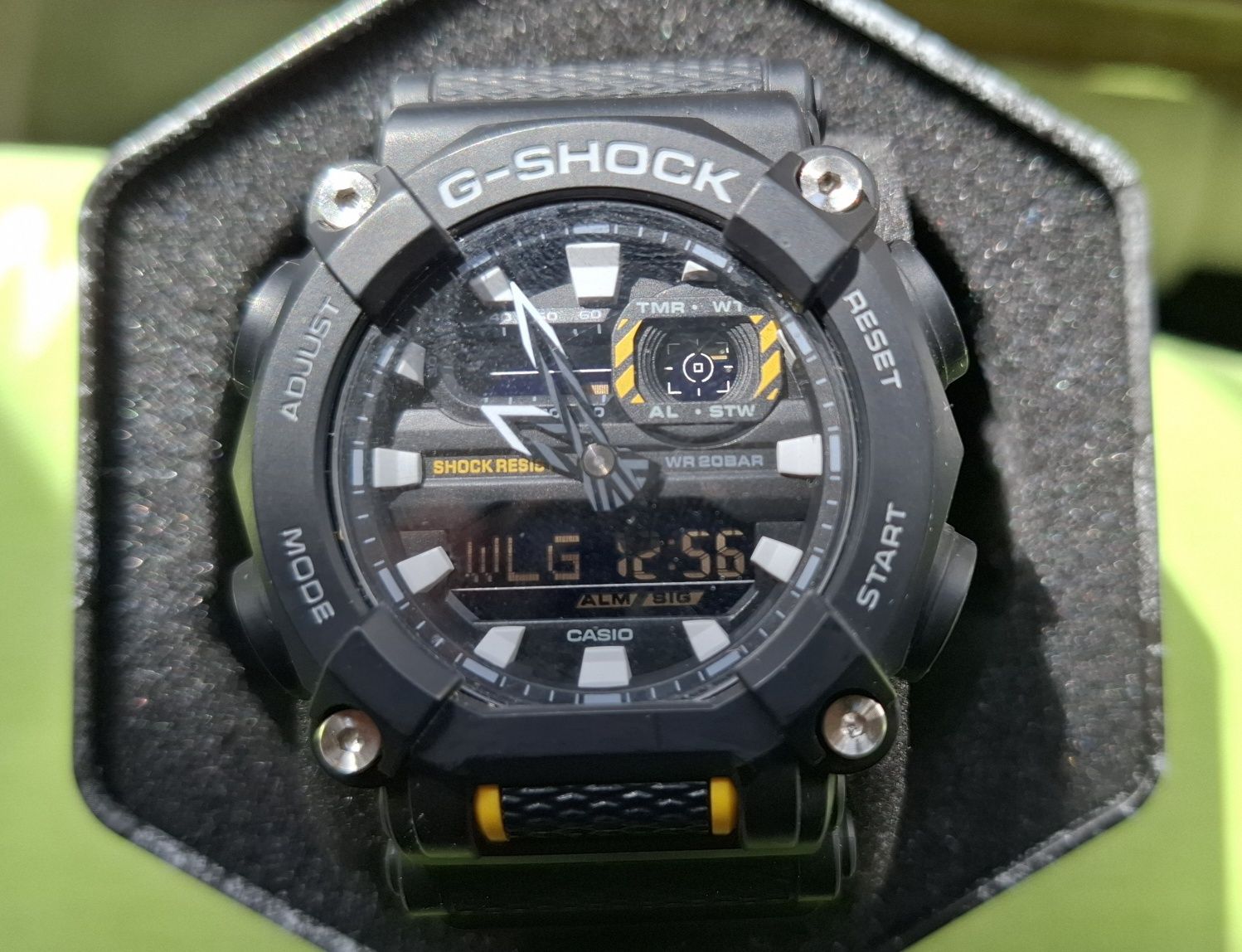 Часы Casio G-Shock GA-900-1A