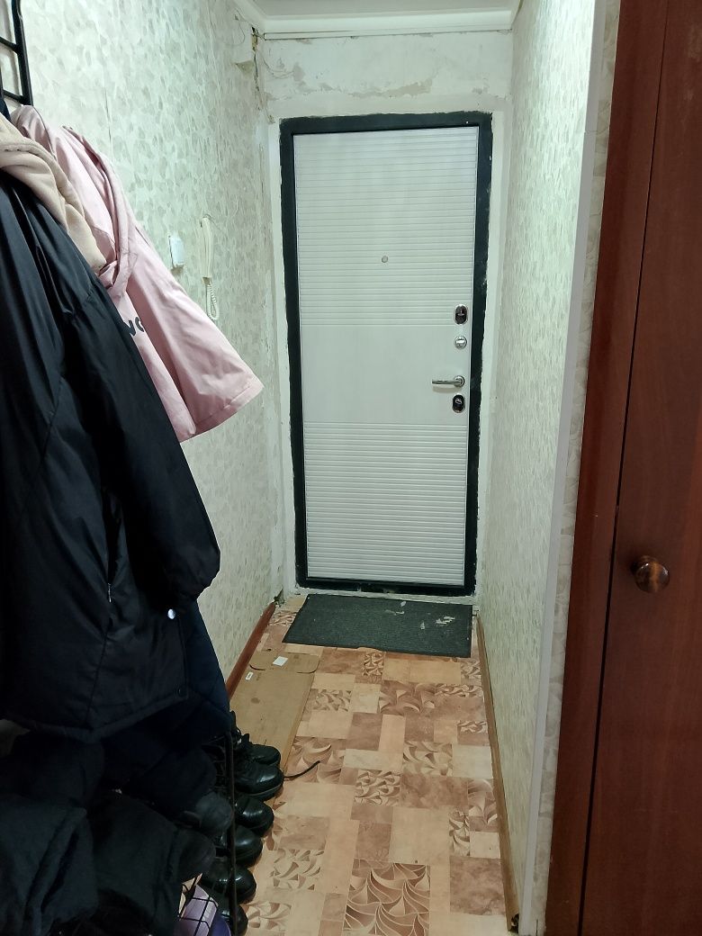 2 бөлмелі пәтер сатылады. Байтурсын 8