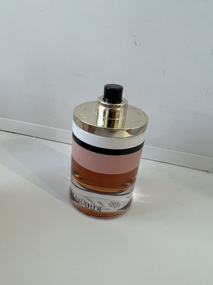 Продам парфюм Trussardi