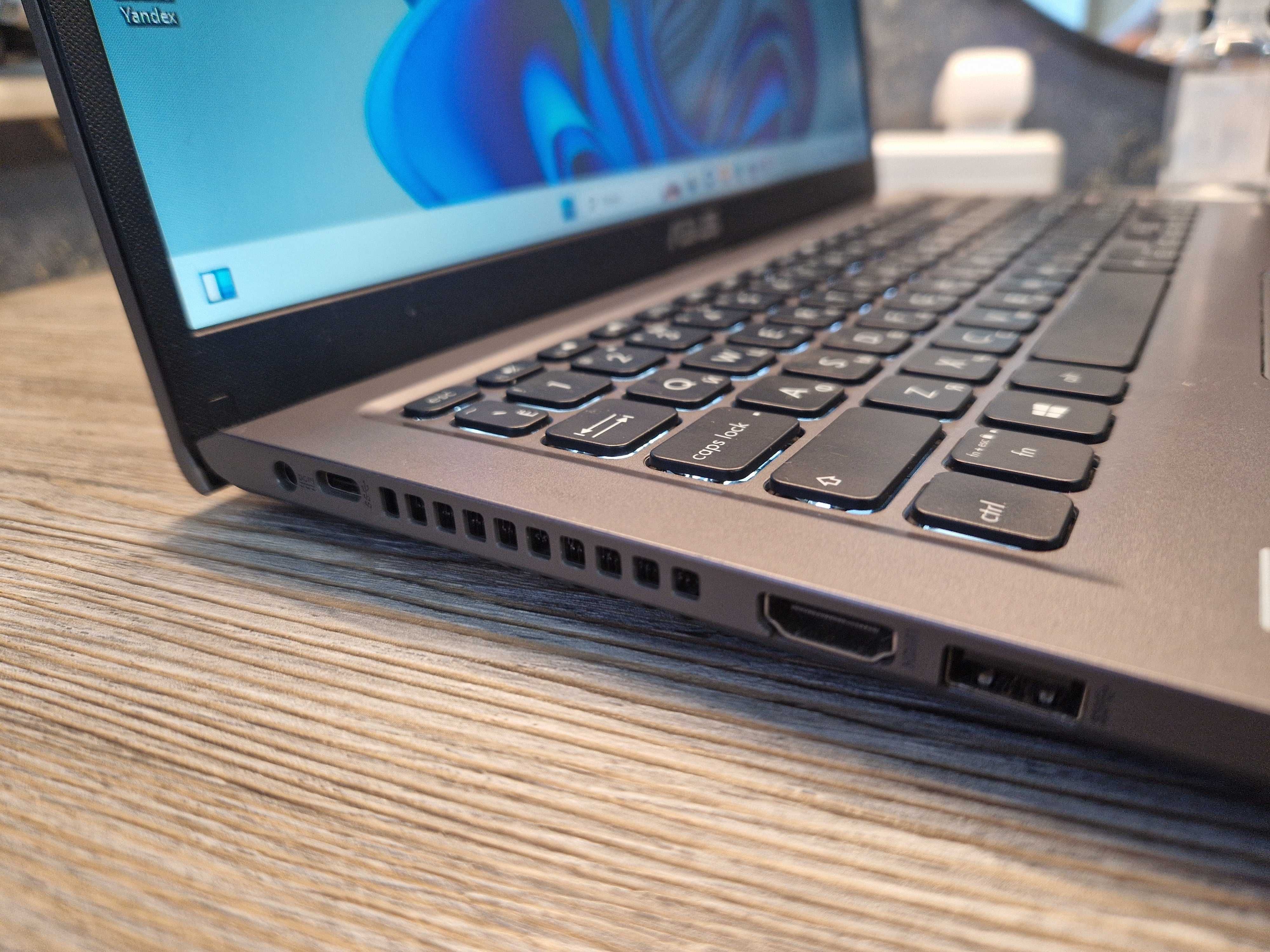 Ноутбук Asus Corei3\в коробке\ОЗУ 12гб\SSD\X509JA состояние норм