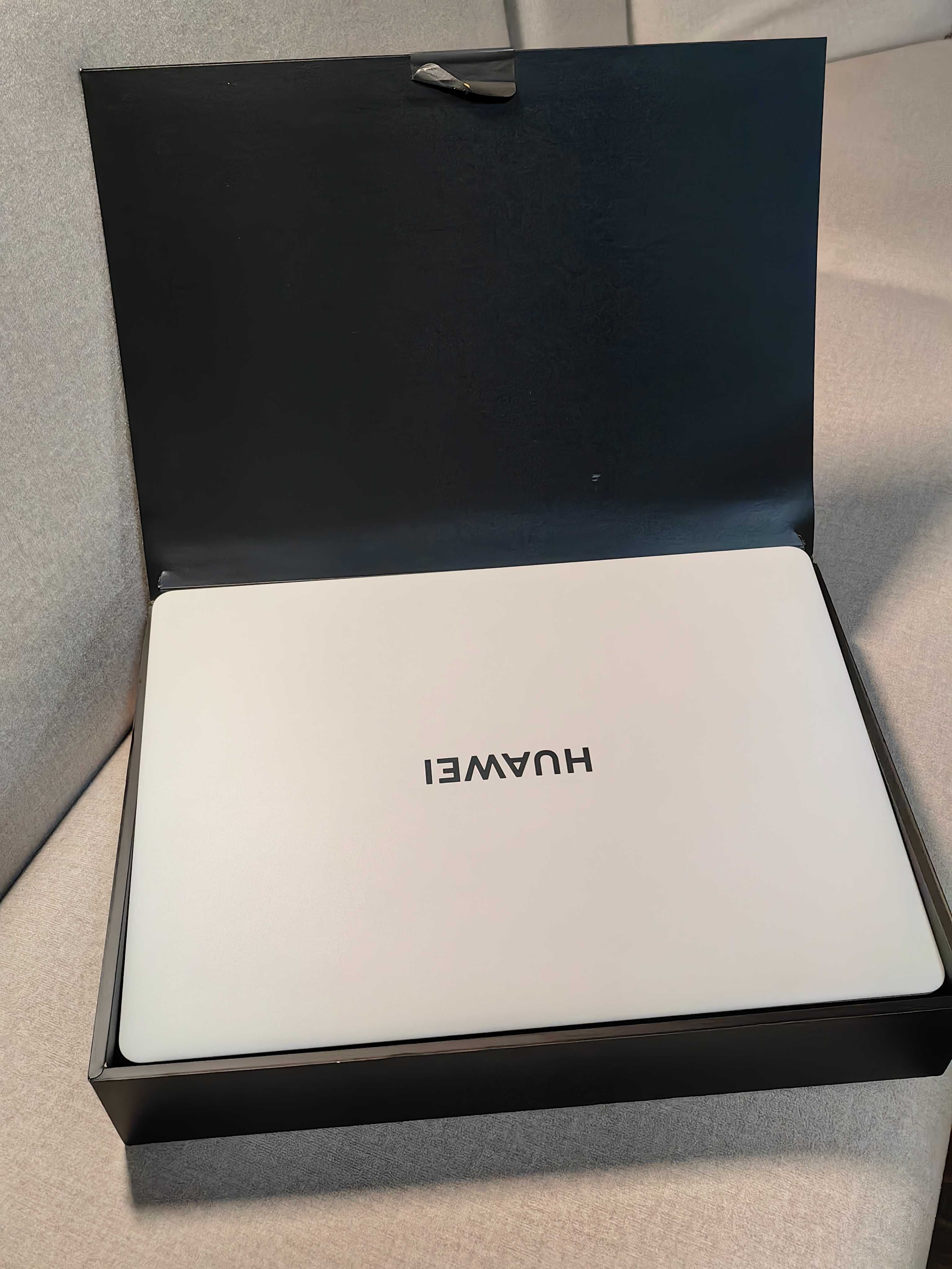 Продам Huawei Matebook X PRo 2024 OLED 3k 120Hz, 1000nit, Ultra 7-155H