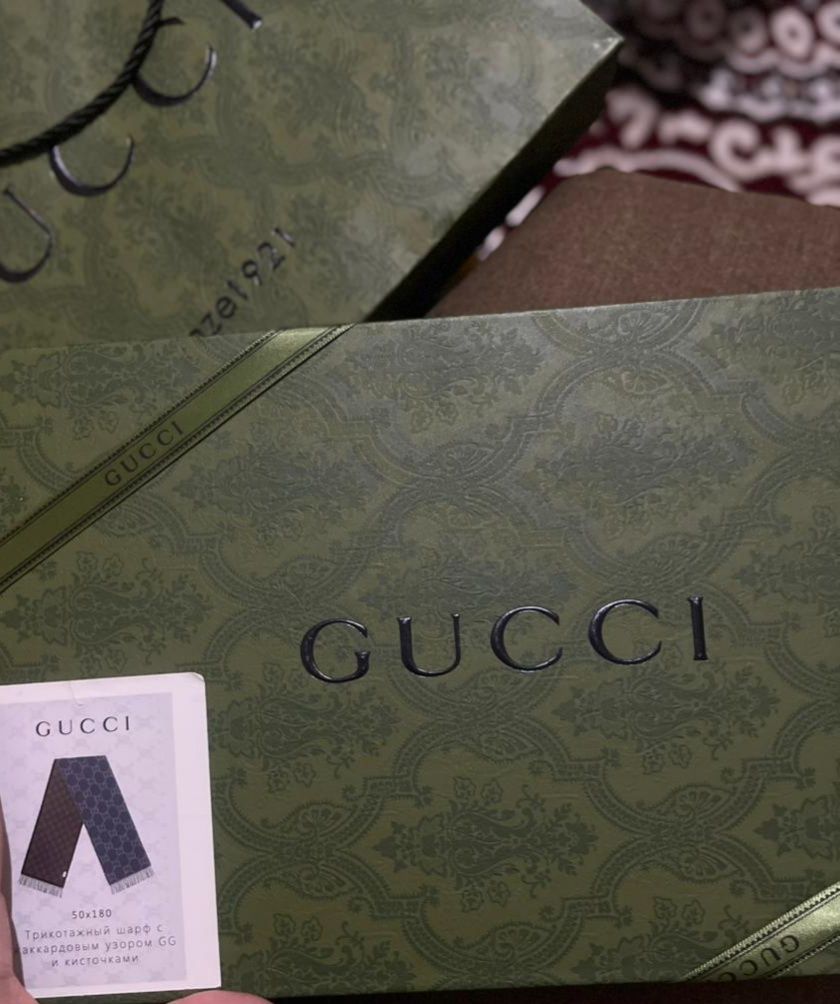 Продам новый шарф от GUCCI оригинал.