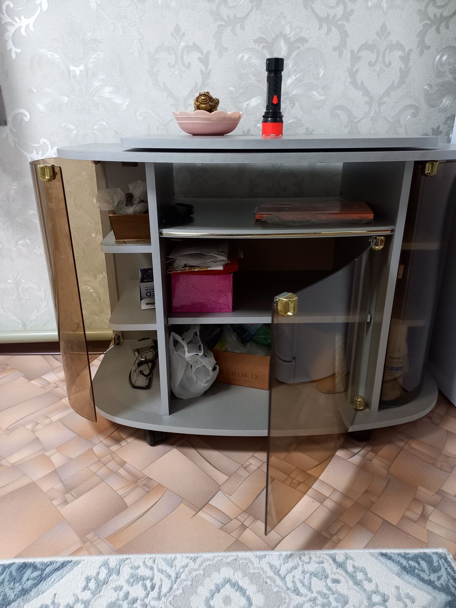 Подставка для телевизора