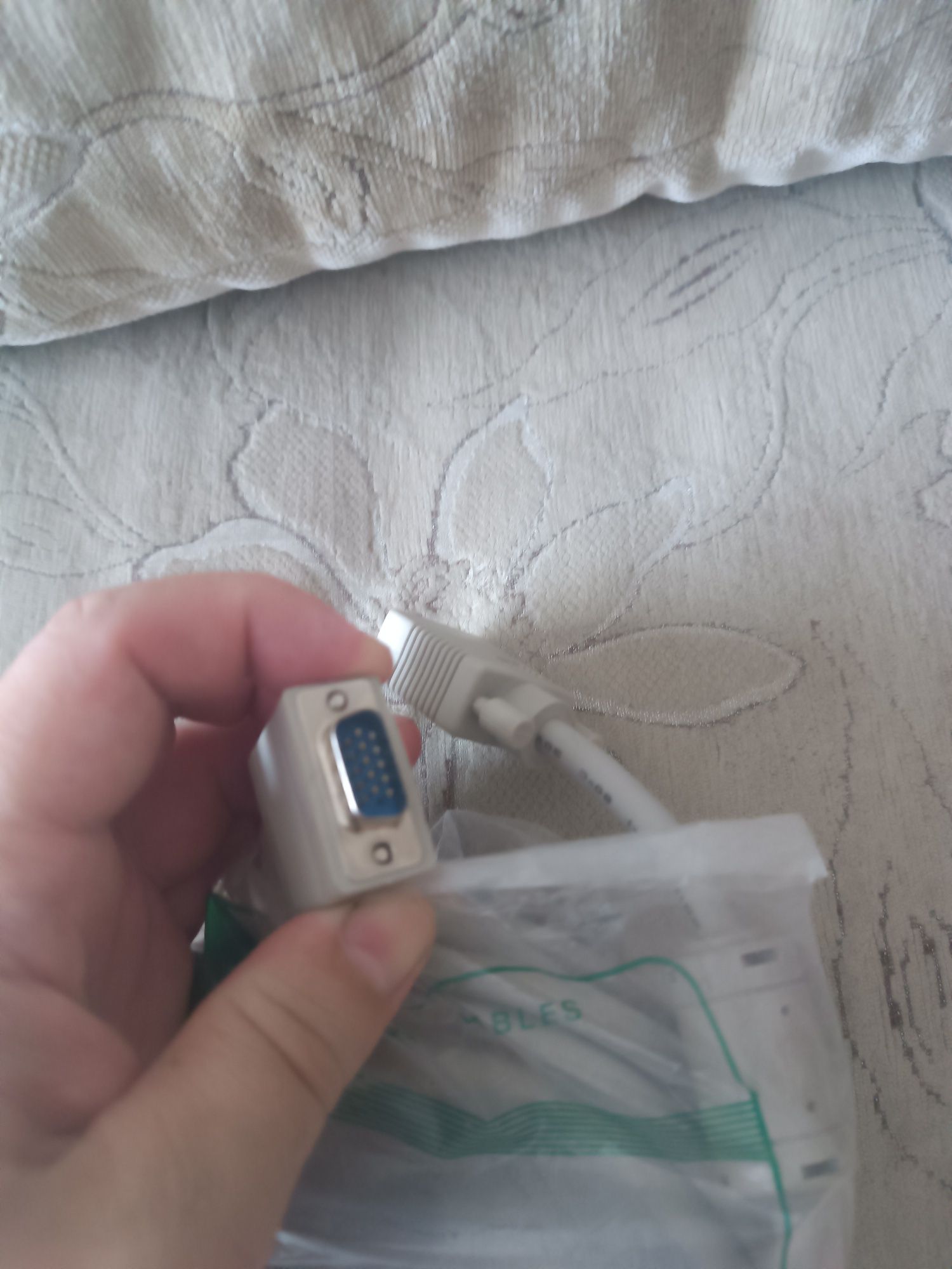 Продам кабель VGA для компьютера