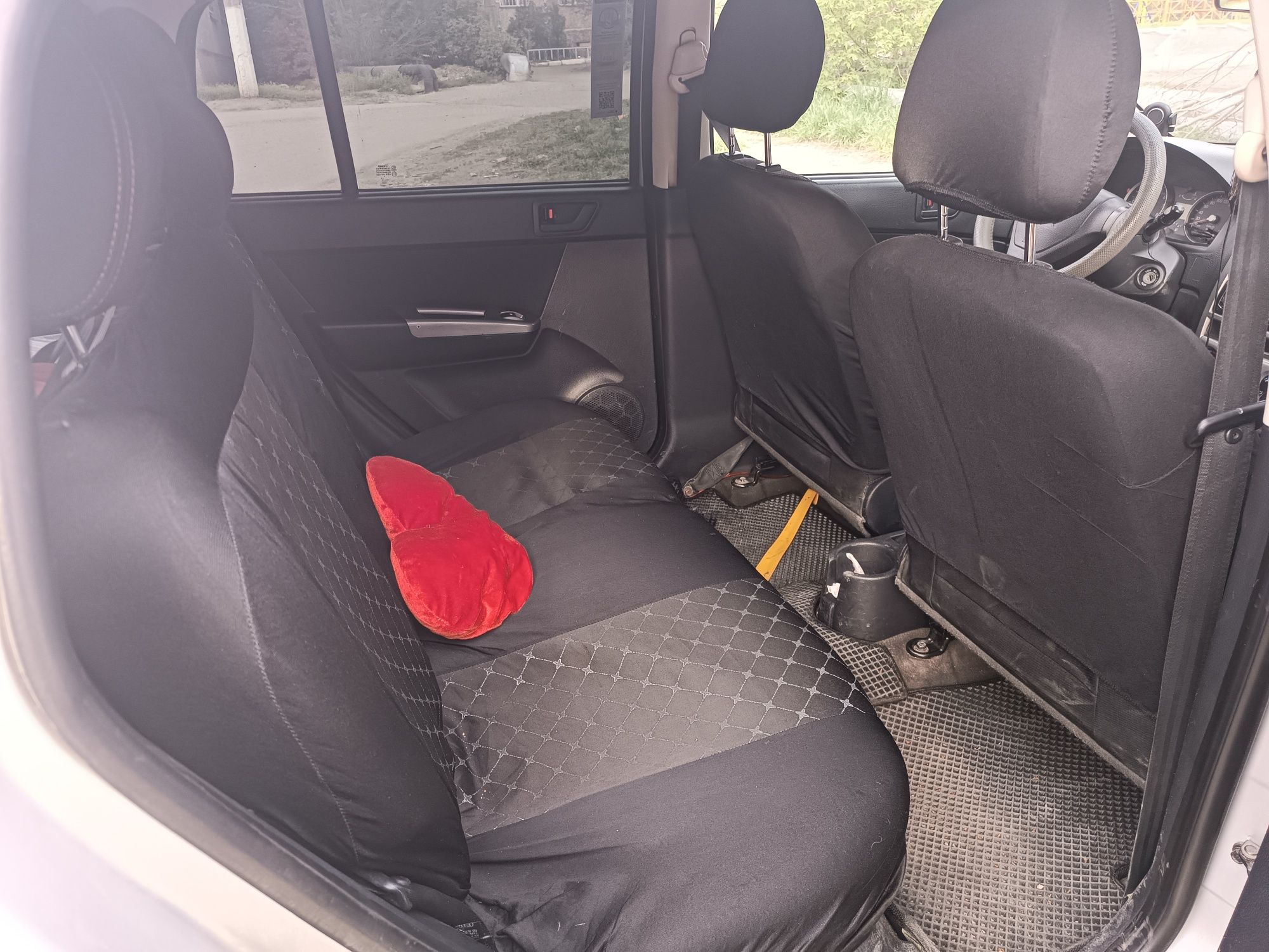 Продам или обменяю на 1 ком.кв свою ласточку Hyundai getz