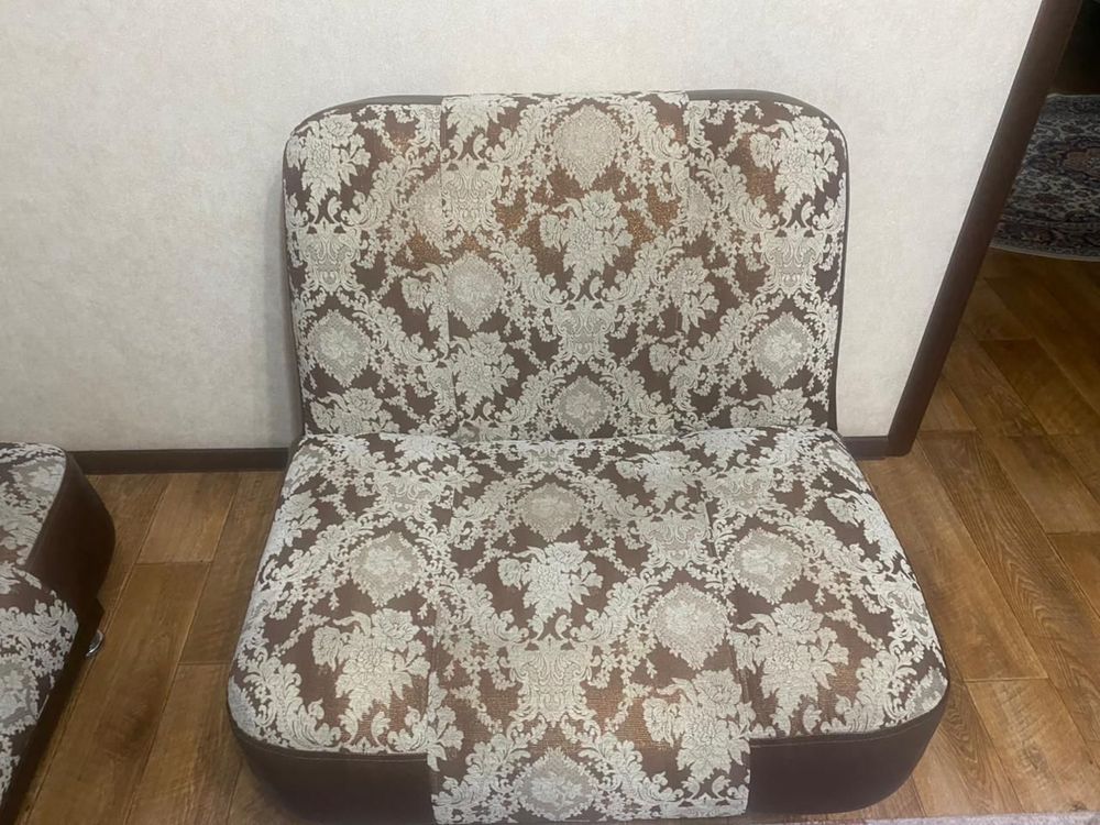 Диван с креслами