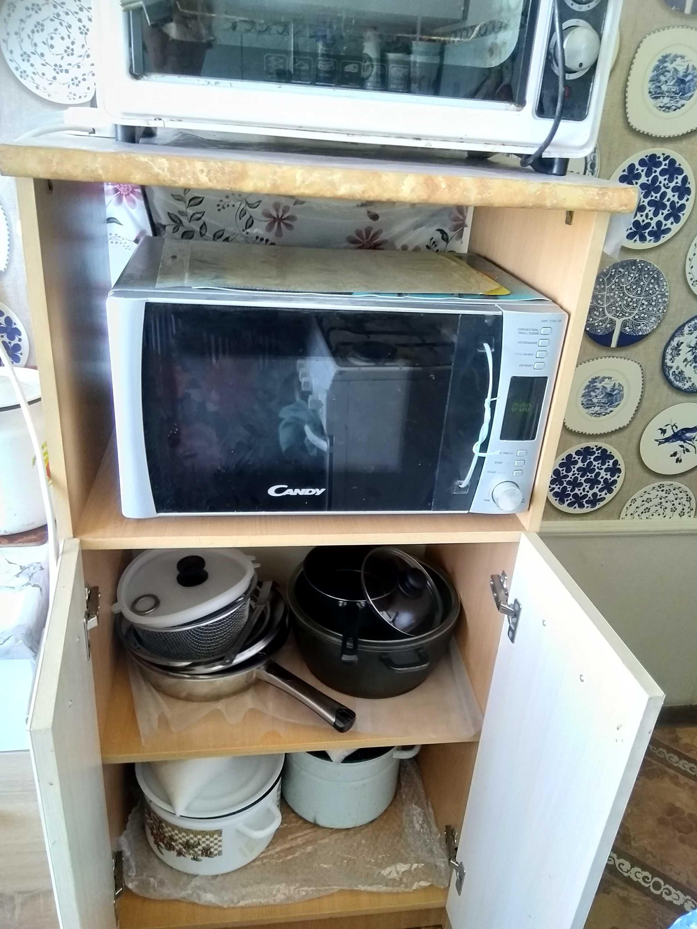 Продаю кухонную тумбу