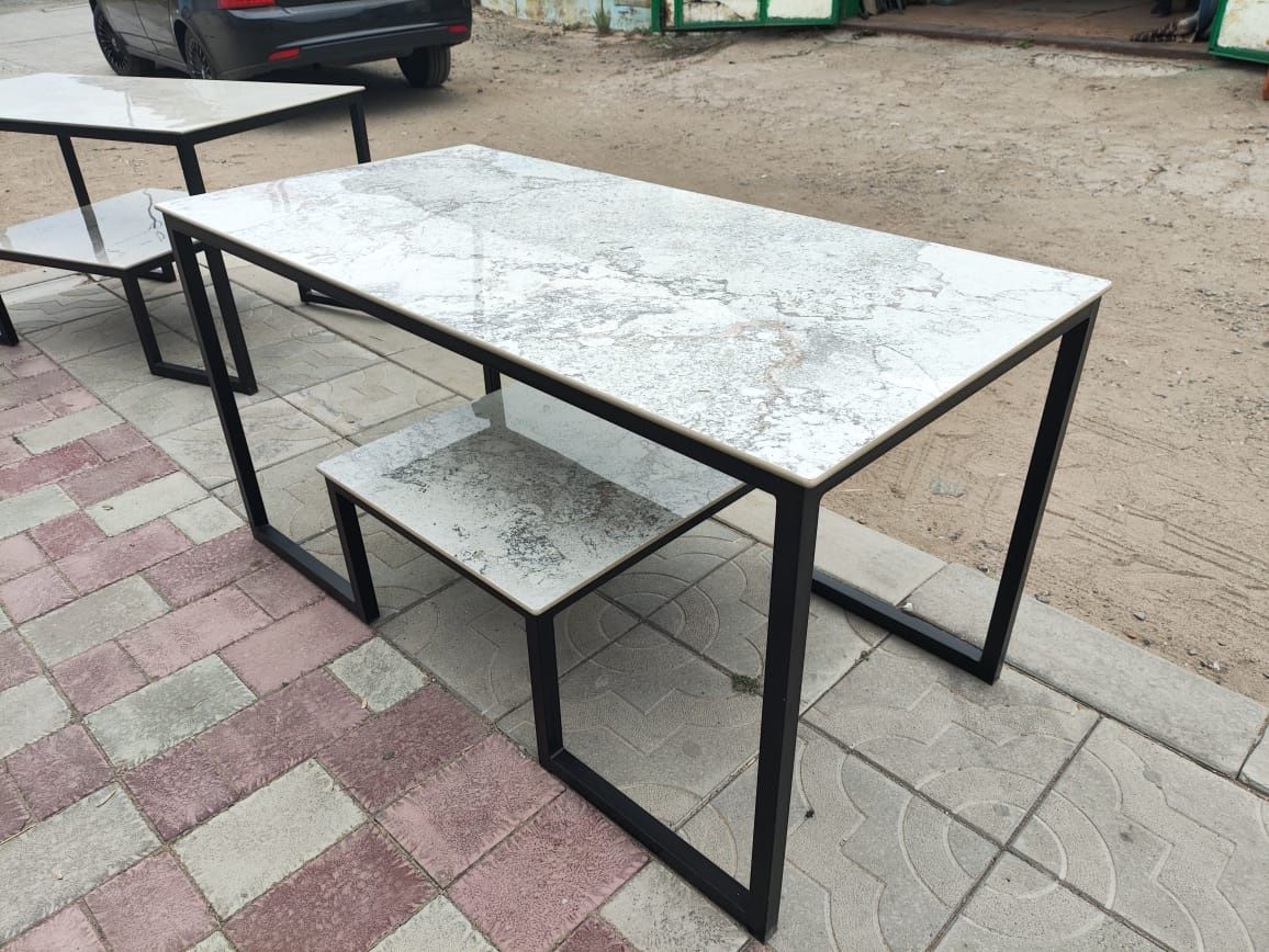 Продам кофейный стол
