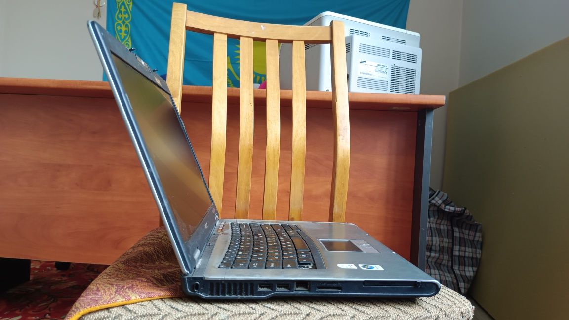 Продам ноутбук acer travelmate 4230 model BL50 (можно на запчасти )