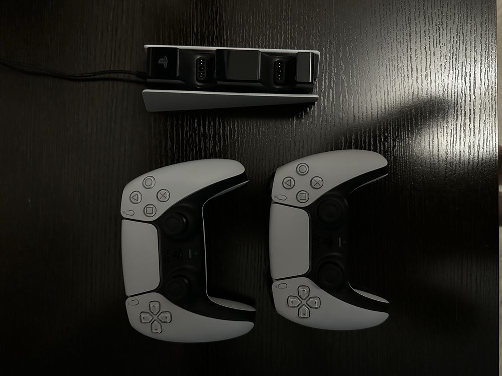 Продам PS5 Slim, в идеальном состоянии!!!