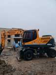 Услуги экскаватора Hyundai 140W Robex