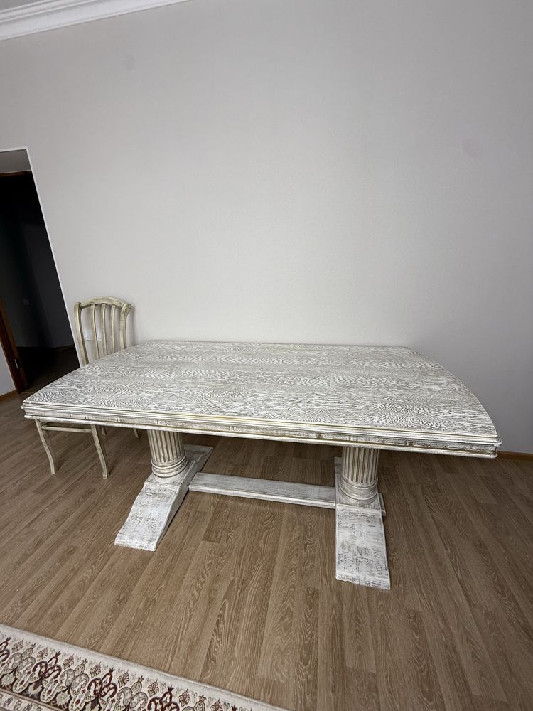 Продам стол 100/200