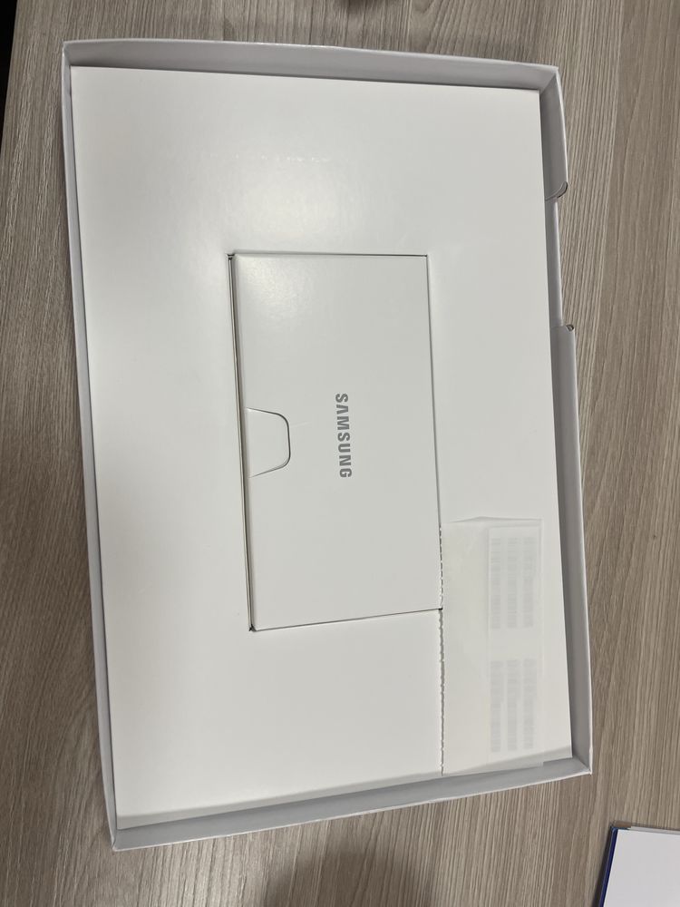 Продам новый поаншет Samsung