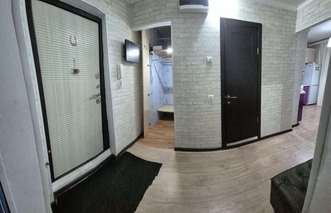 Продам 1комн квартиру 8мкрн