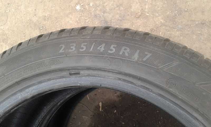 Шины 235/45 R17 - "Dunlop SP Winter Sport 3D" (Германия), всесезонные.