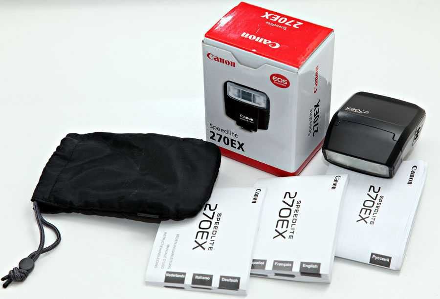 Фотоаппарат Canon EOS 600, объектив, вспышка, аккумуляторы