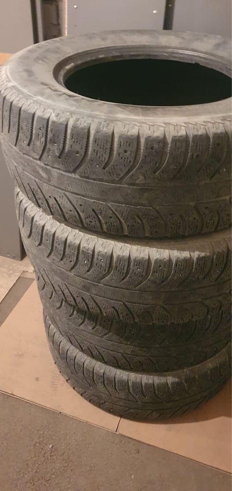 Автошины в отличном состоянии 7 шин за 45 тыс тенге