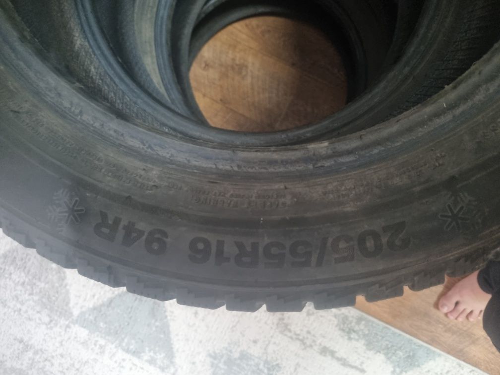 Продам зимние резину (липучка]