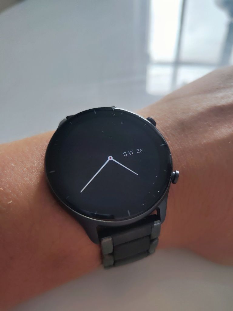 Смарт часы Amazfit GTR 2e