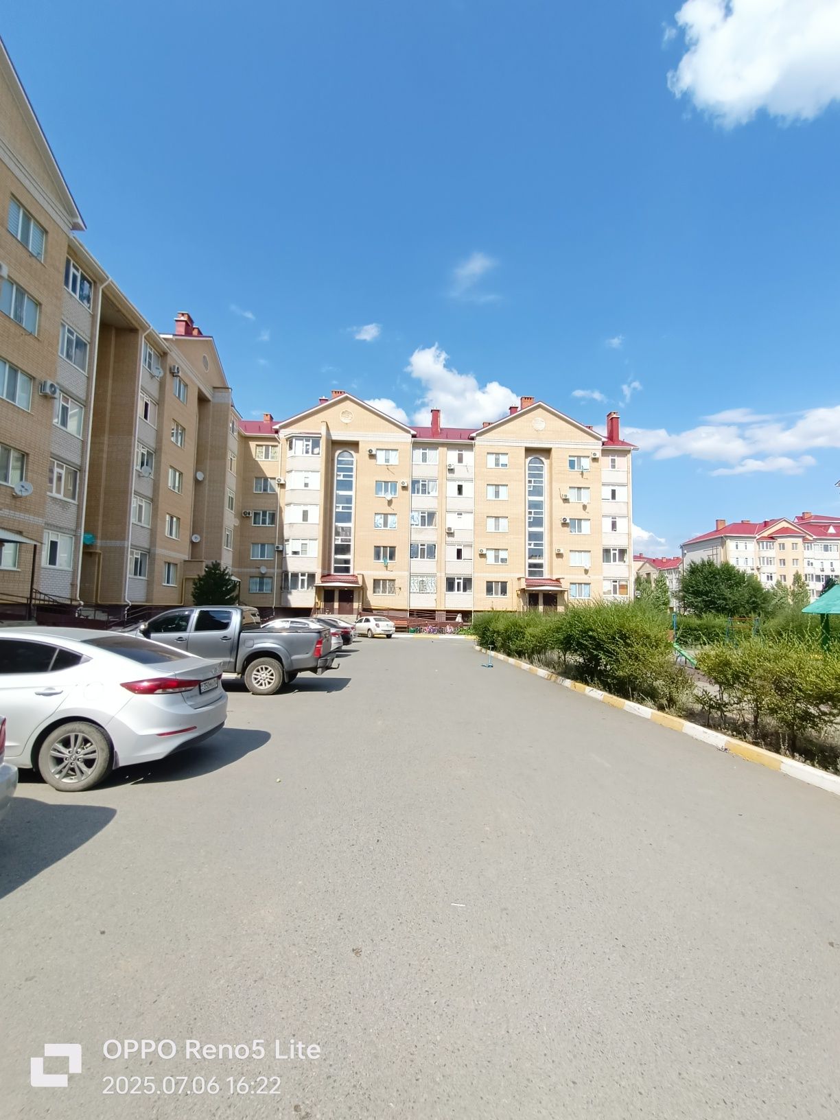 Сдам 3 х.кв. 3/5 эт. Батыс 2  дом.9/4
