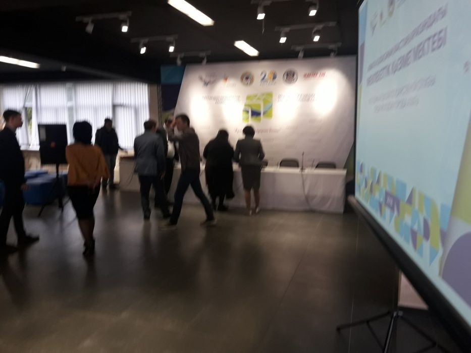 Прокат\аренда проектора от 7500тг- мероприятие. Экран напрокат. Алматы