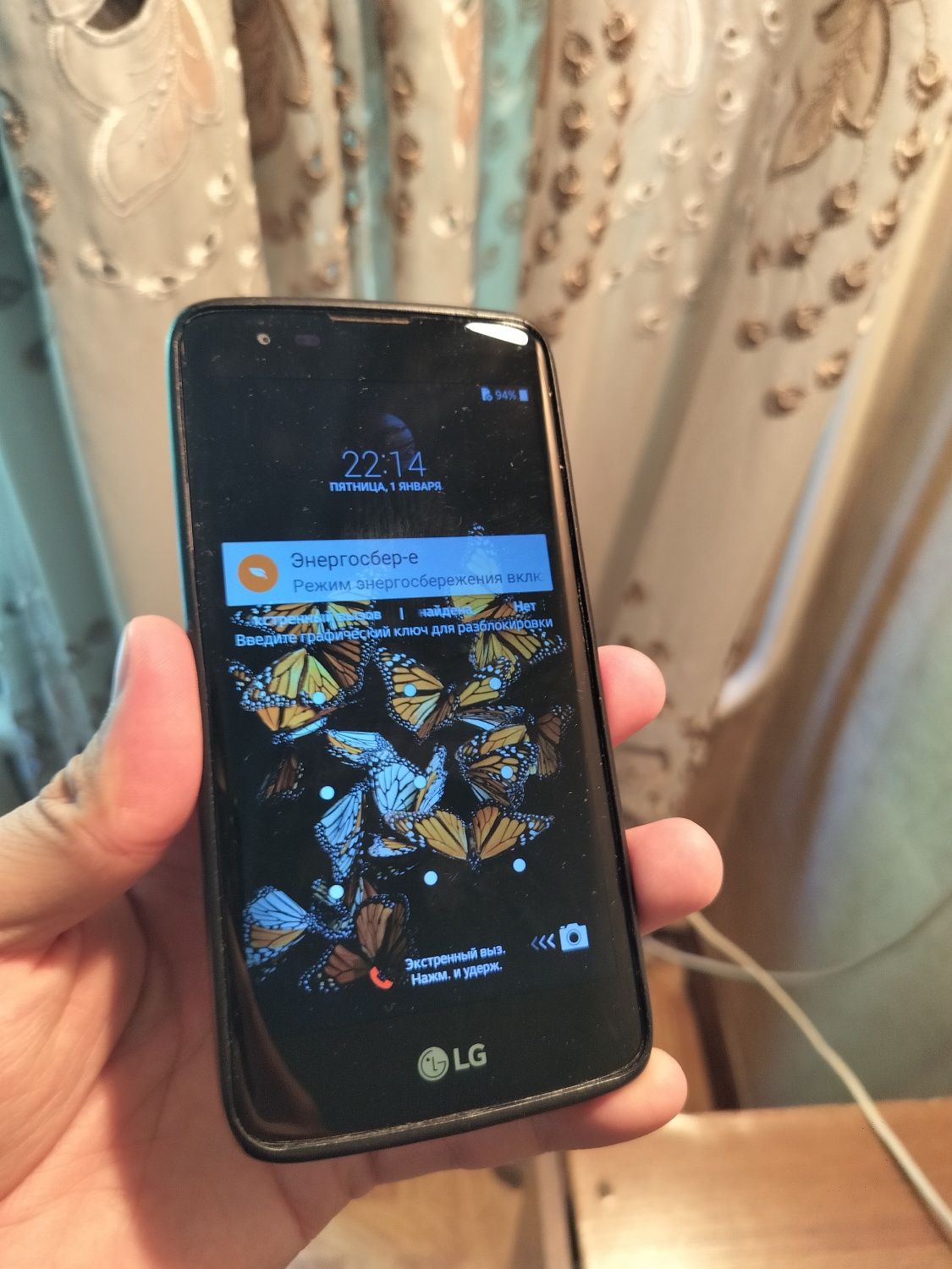 LG K8 LTE телефон