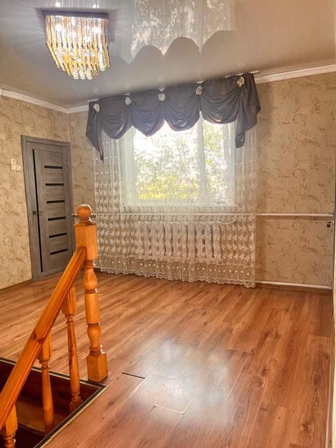 Пподам коттедж срочно