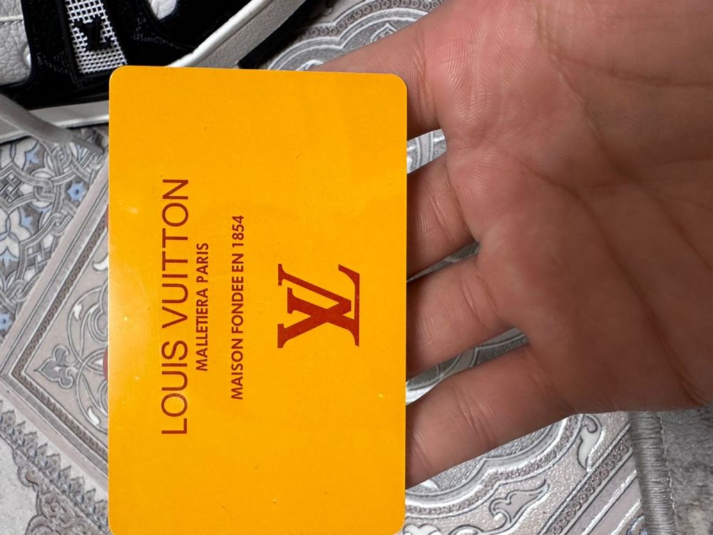 Кроссовки Lous Vuitton