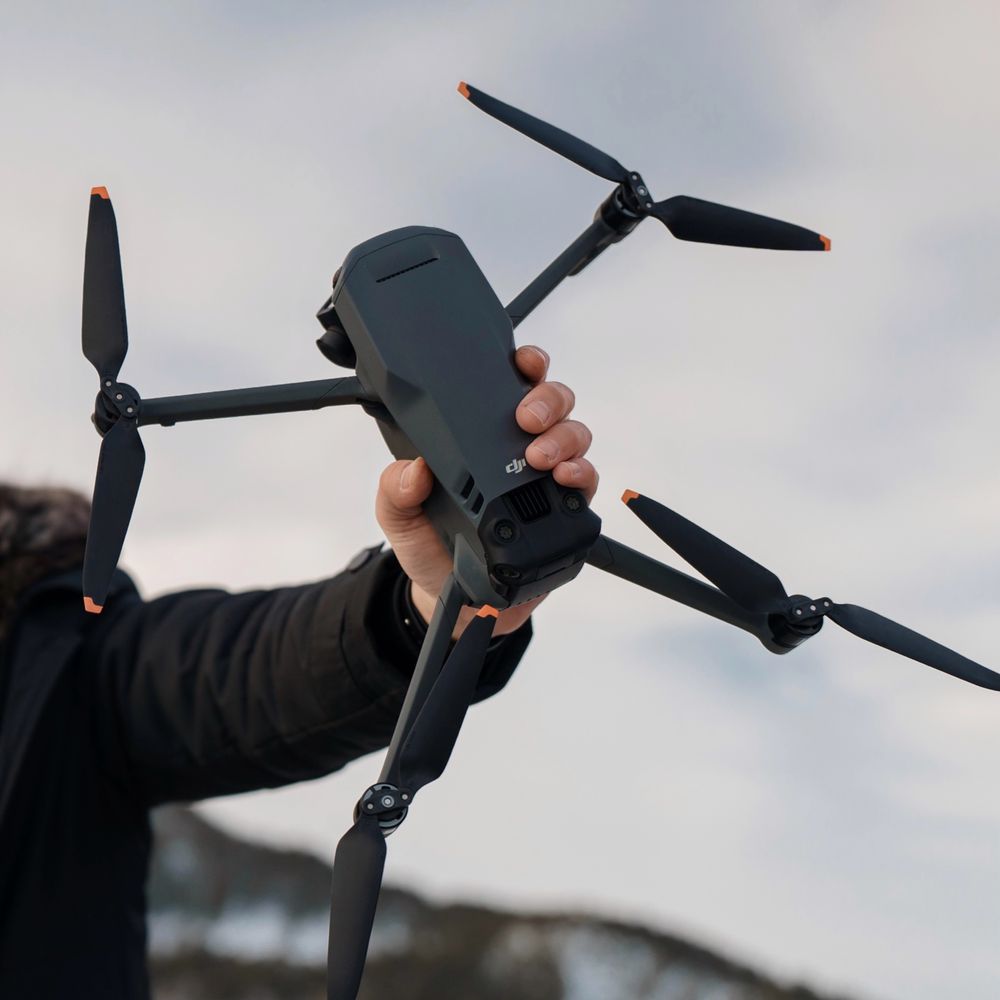 Дрон / Квадрокоптер Dji Mavic 3 Classic Fly more combo + pgytech case