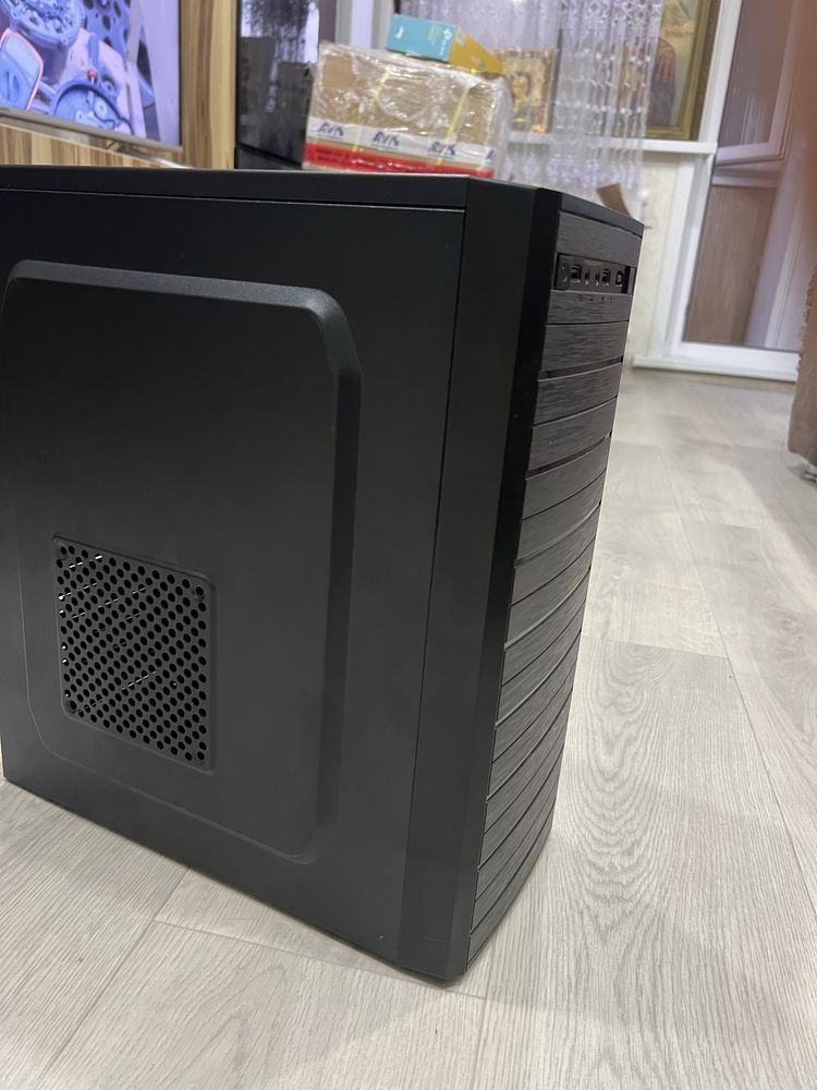 Системный блок , Pentium G5400, 8GB ОЗУ, SSD240 GB,