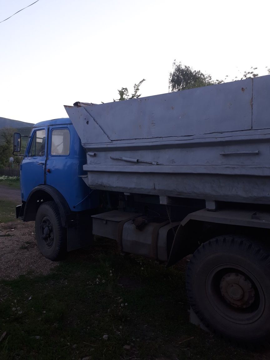 Продам маз 554 самосвал